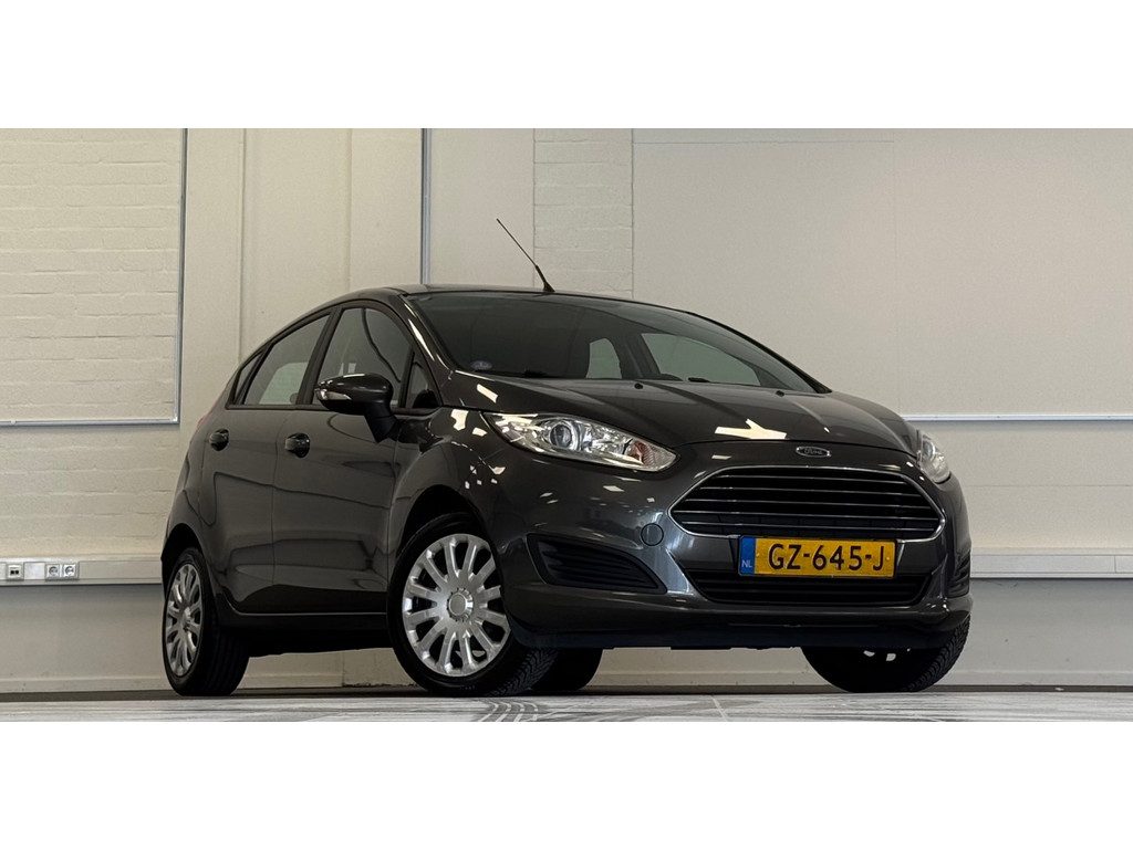 Ford Fiesta 1.0i Style Distributieriem is vv Airco 2e Eigenaar Navi Mooi! 53210238-0.jpg | van den Boog Automotive